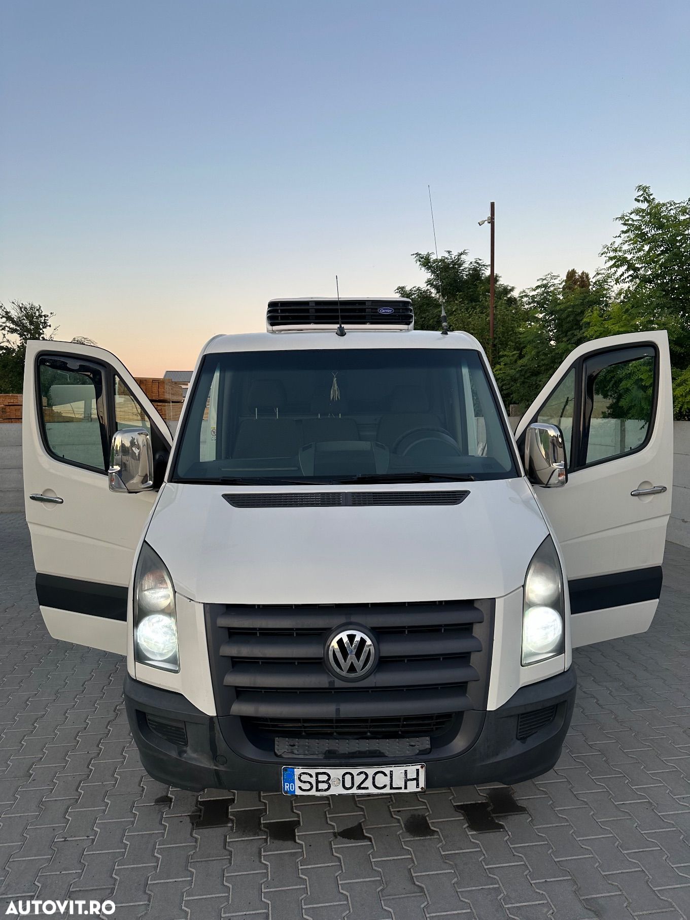 Volkswagen Crafter - 1