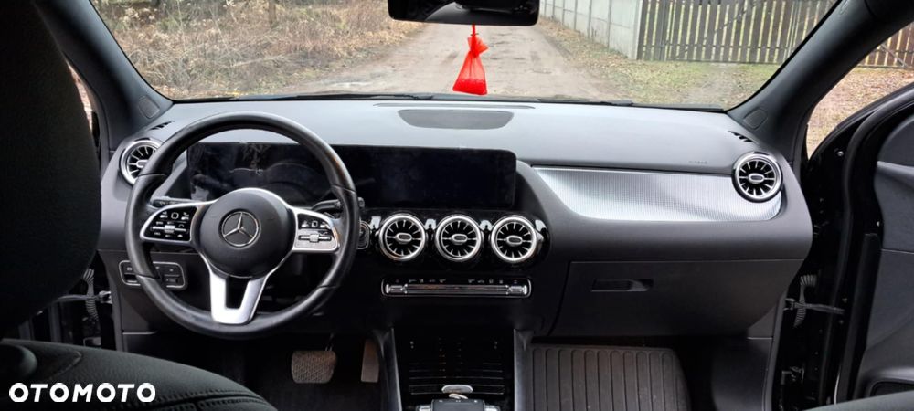 Mercedes-Benz GLA - 19