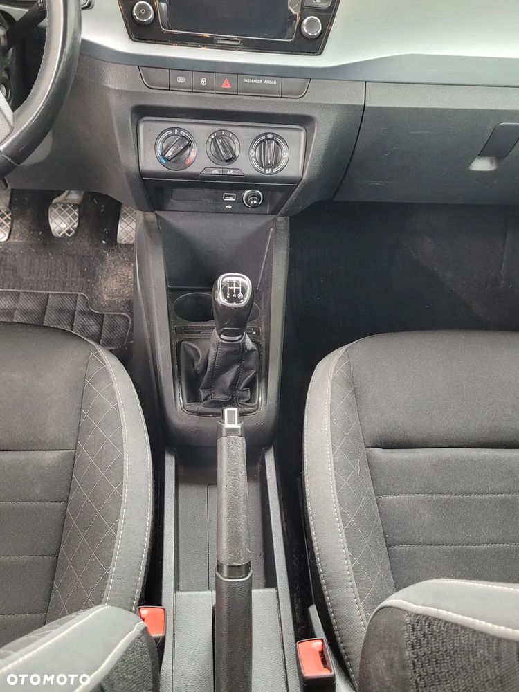 Skoda Fabia 1.0 Ambition - 10