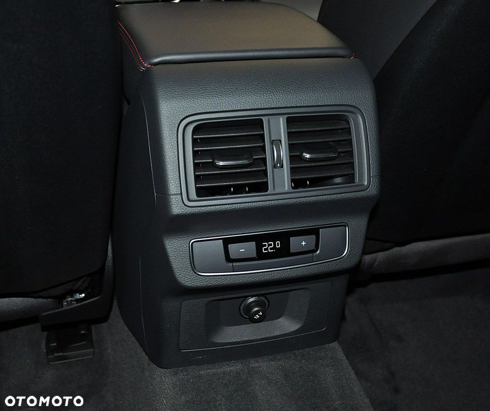 Audi Q5 Sportback - 30