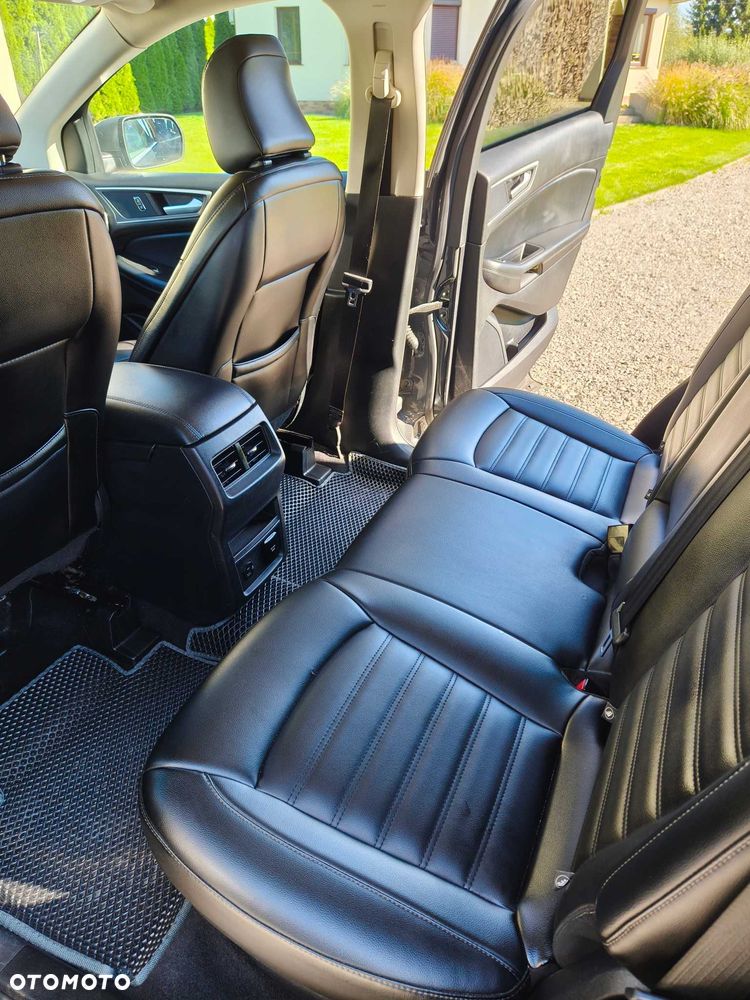Ford Edge - 8