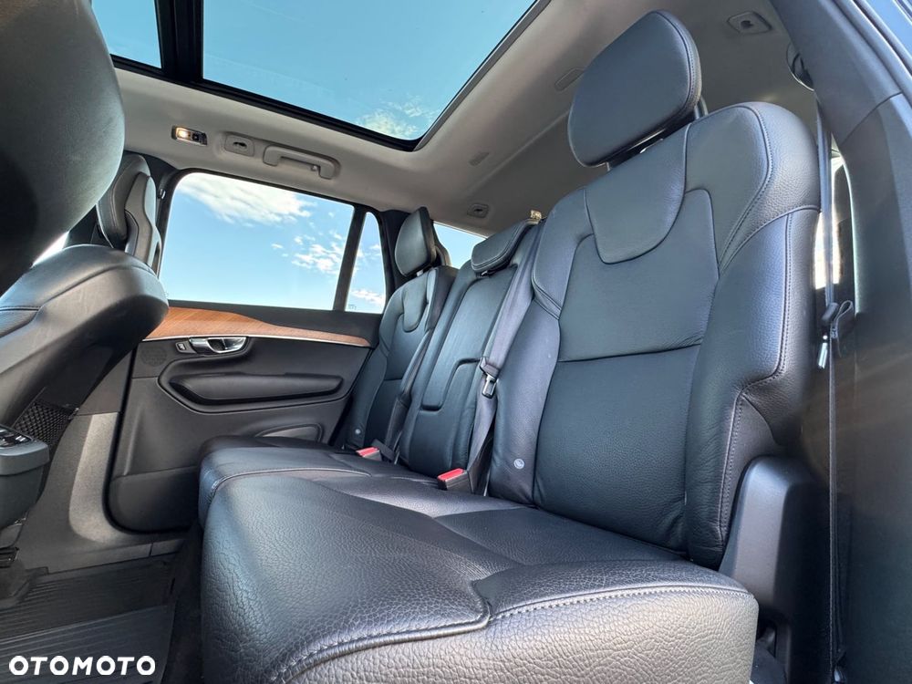 Volvo XC 90 - 20