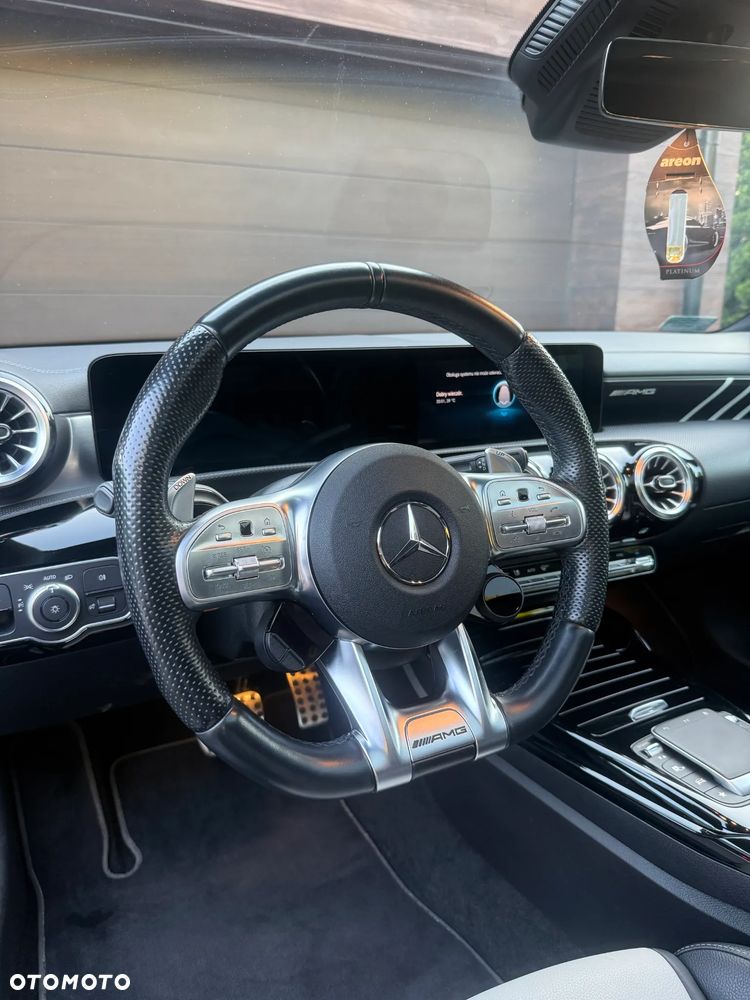 Mercedes-Benz CLA - 17
