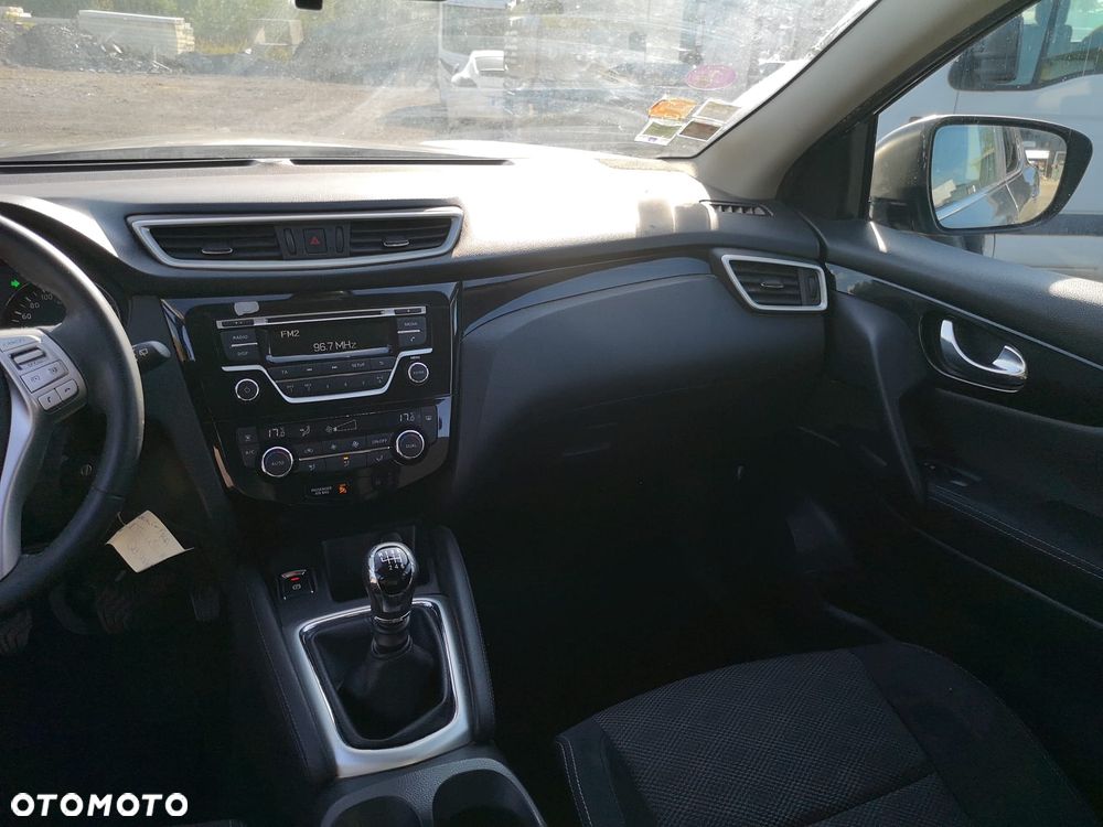 Nissan Qashqai 1.2 DIG-T N-Connecta EU6 - 24