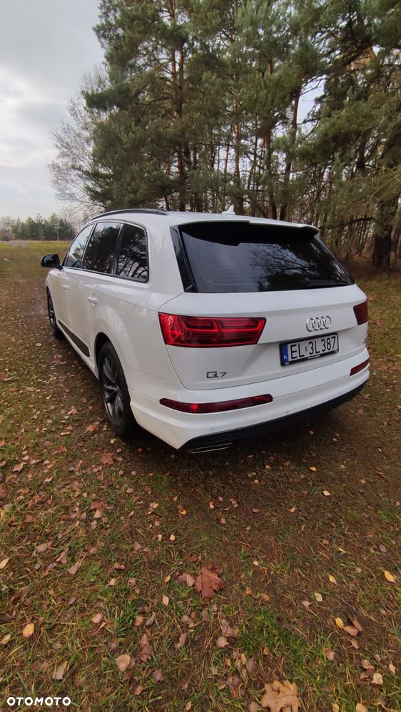 Audi Q7 - 12