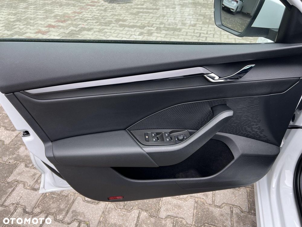 Skoda Octavia 2.0 TDI Ambition DSG - 16