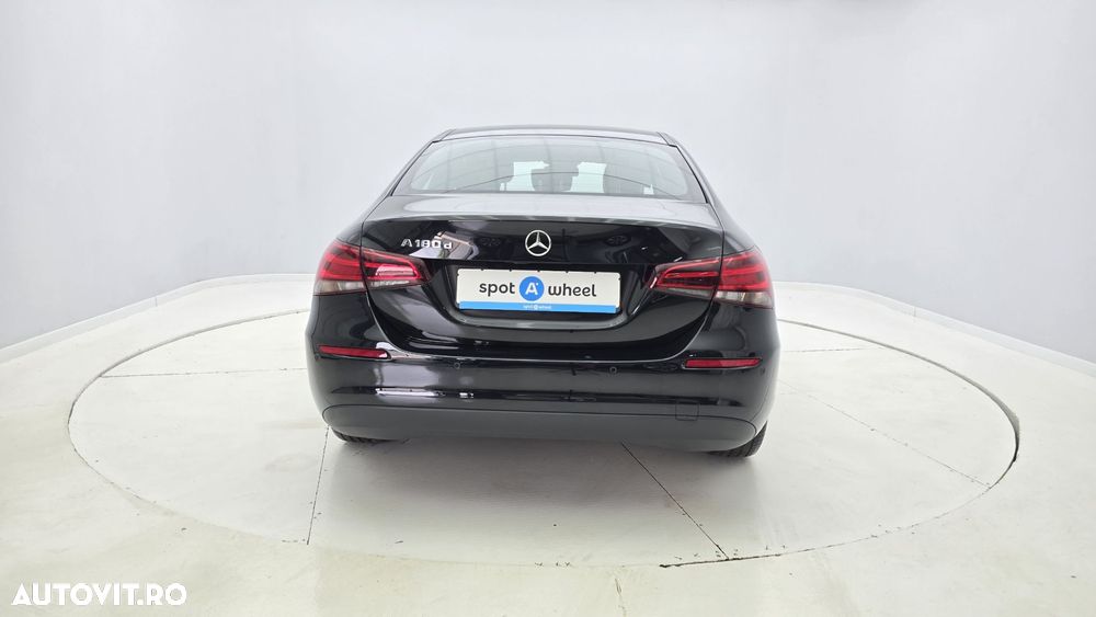 Mercedes-Benz A 180 - 8