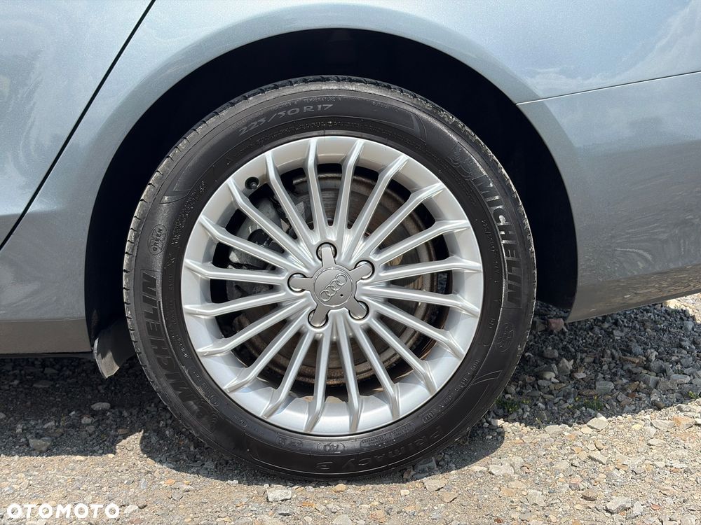 Audi A4 Limousine 2.0 TDI DPF multitronic Ambition - 9