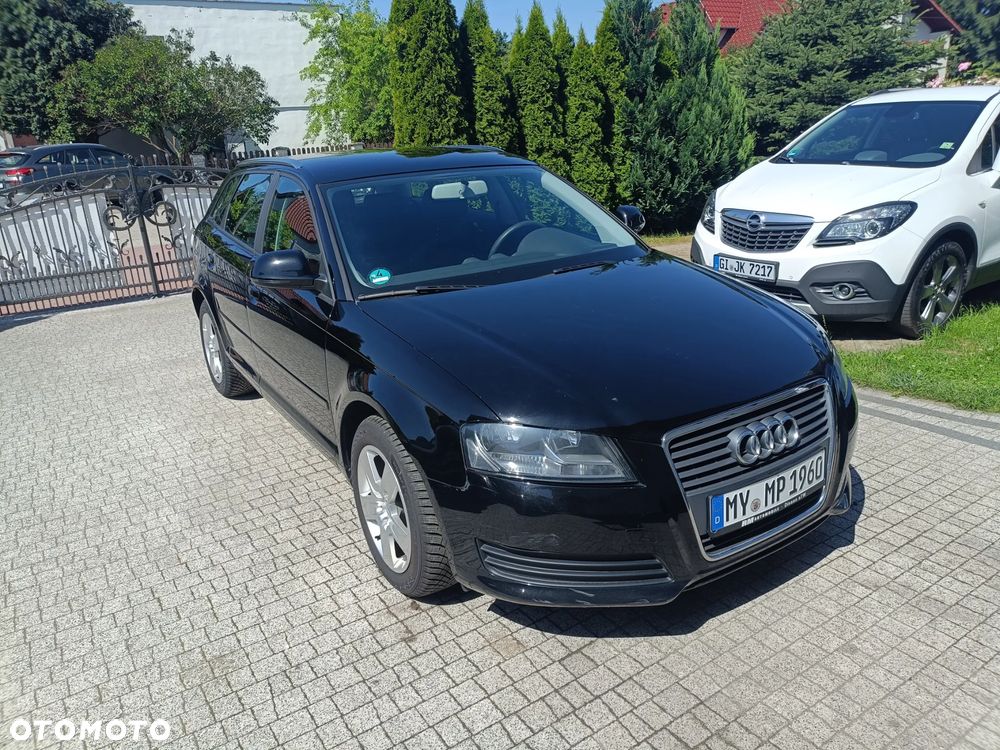 Audi A3 Sportback 1.4 TFSI Ambiente - 2