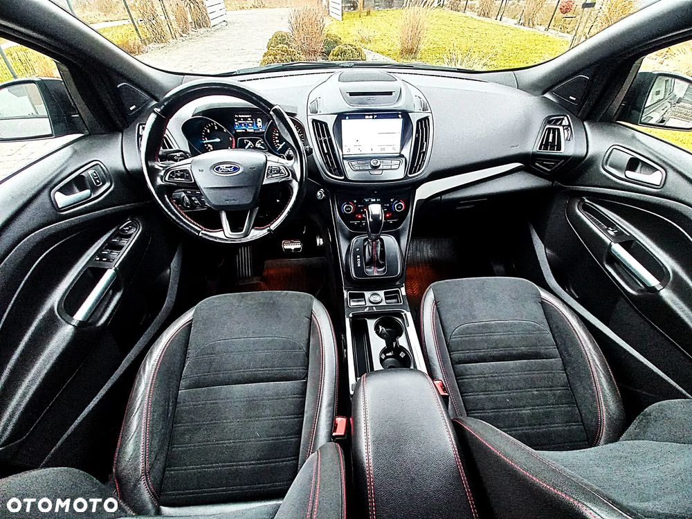 Ford Kuga 2.0 TDCi 4x4 ST-Line - 5