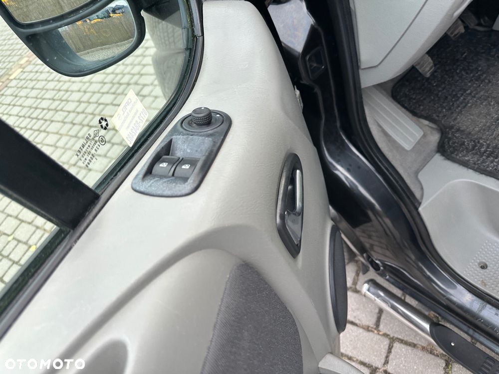 Opel VIVARO TOUR COSMO MULTIVAN - 5
