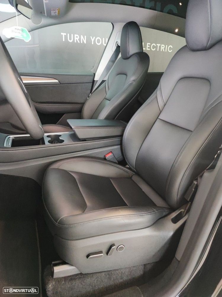 Tesla Model Y RWD - 6
