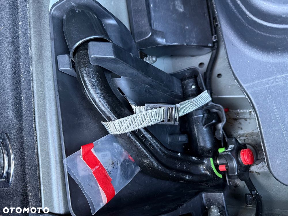 Audi A4 Limousine 2.0 TDI DPF clean diesel S line Sportpaket - 24