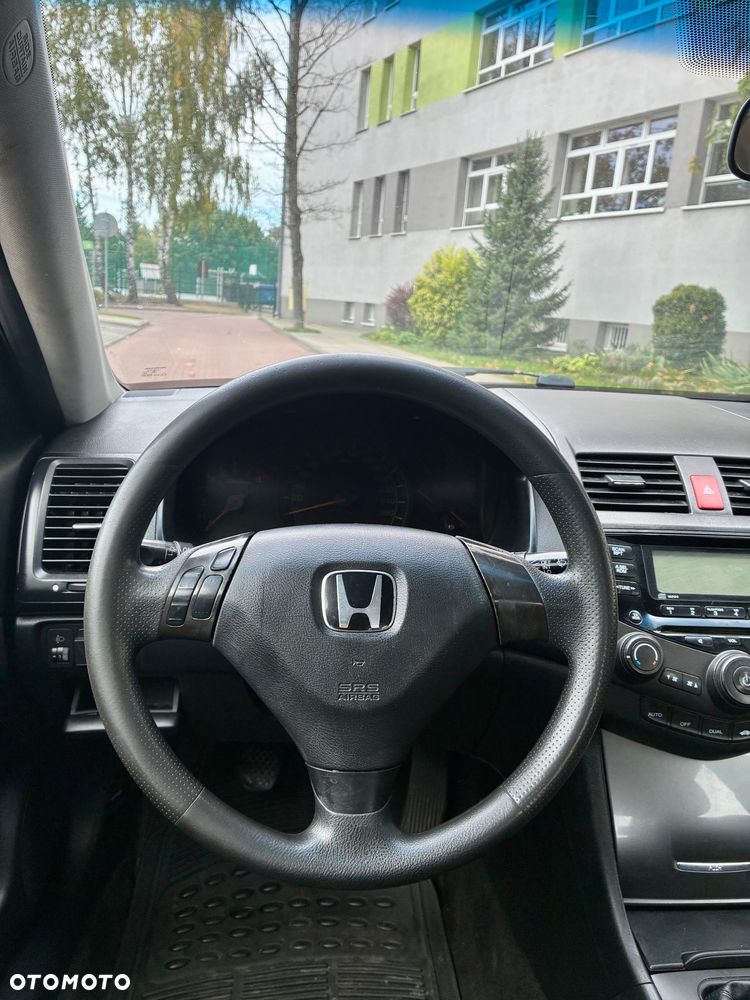 Honda Accord 2.0 Sport - 11
