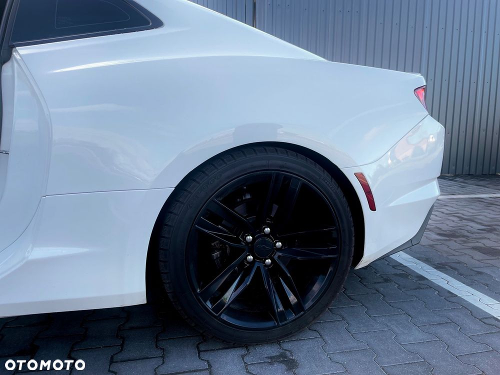 Chevrolet Camaro 2.0 - 10