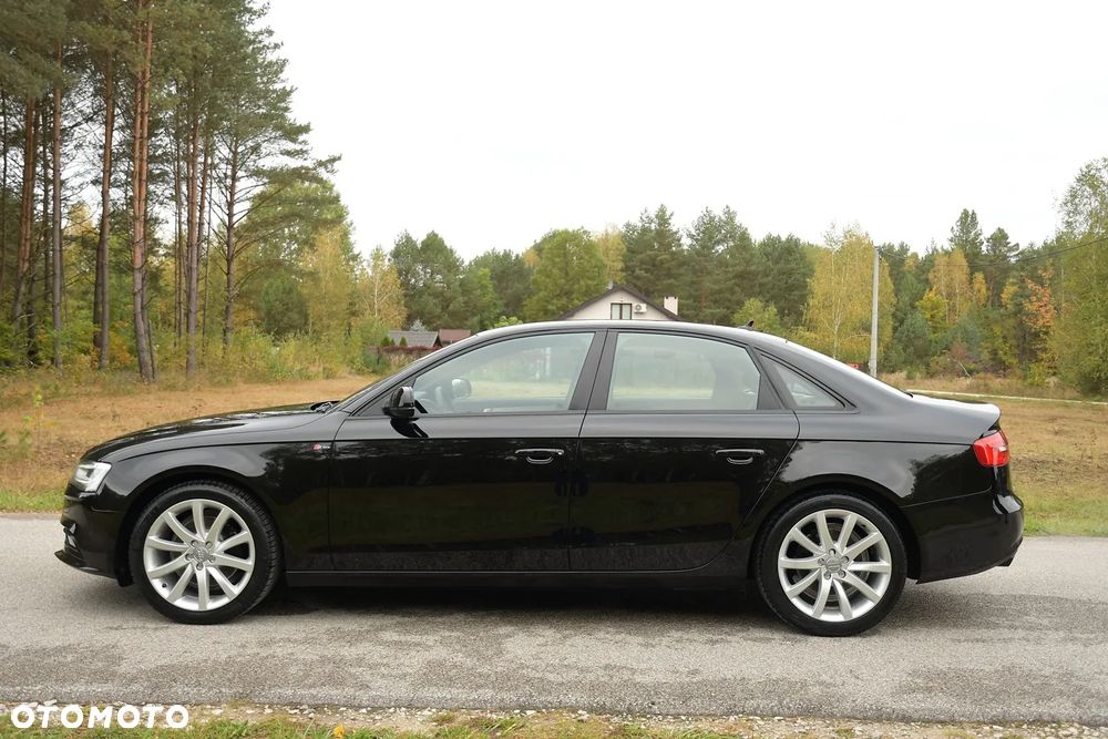 Audi A4 2012 photo 4