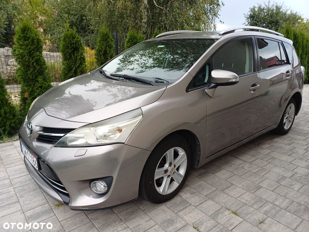Toyota Verso 1.6 D-4D Premium 7os - 6
