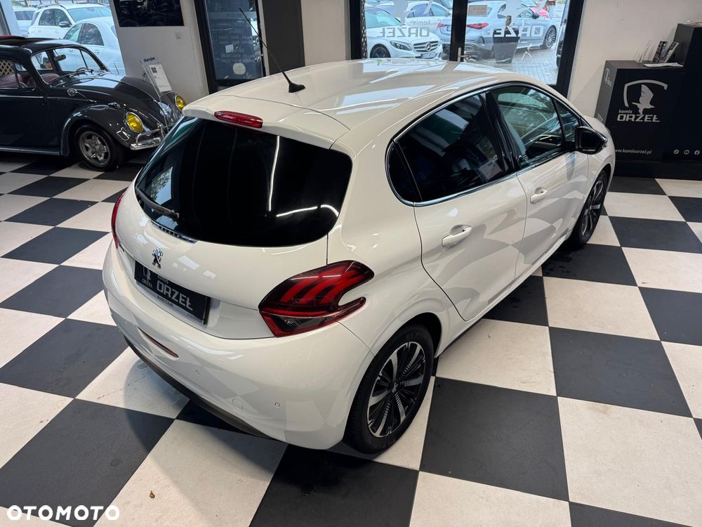 Peugeot 208 PureTech 110 Stop & Start EAT6 Allure - 3