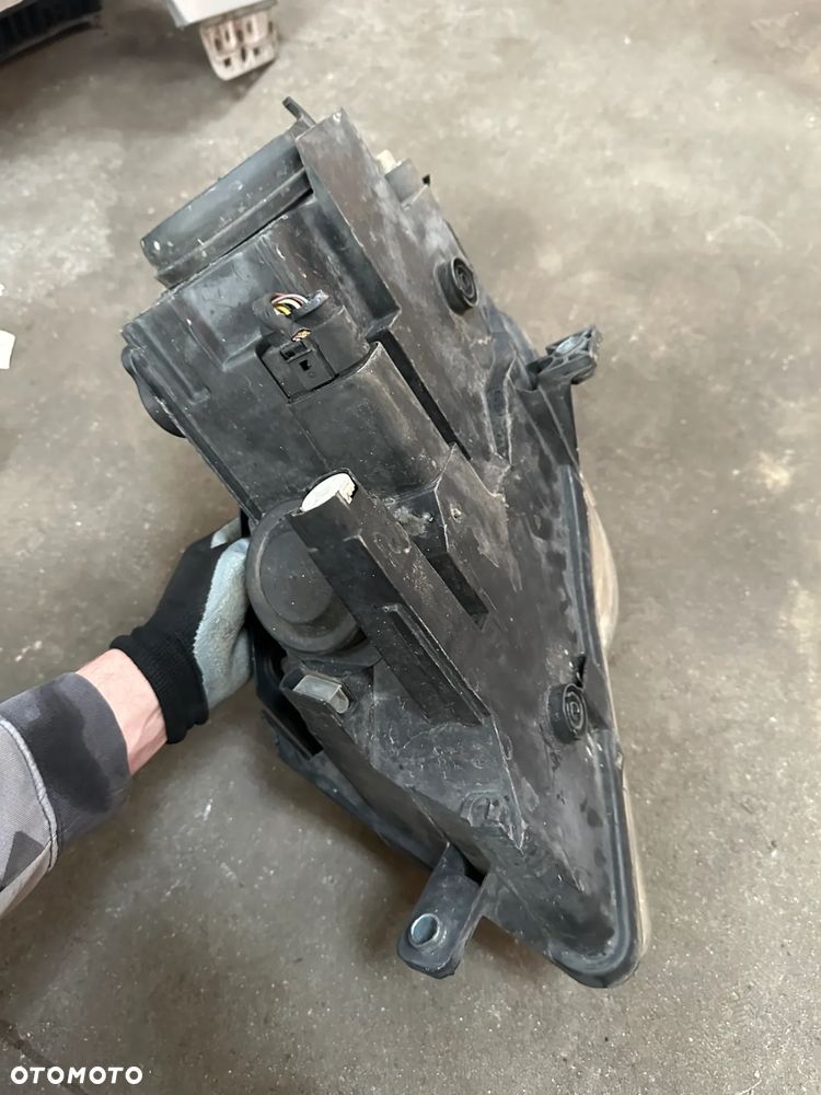 VW PASSAT B6 LAMPA PRAWA PRZEDNIA 3C0941006AB - 3