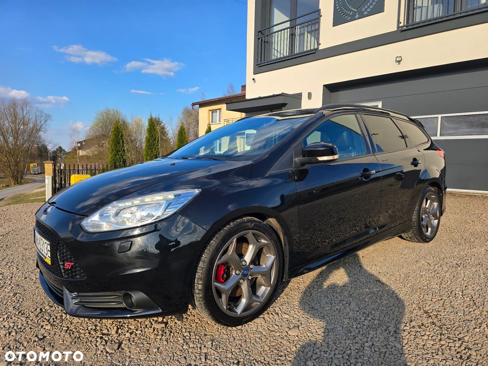 Ford Focus SW 2.0 EcoBoost ST Leather Exclusive Pack - 1