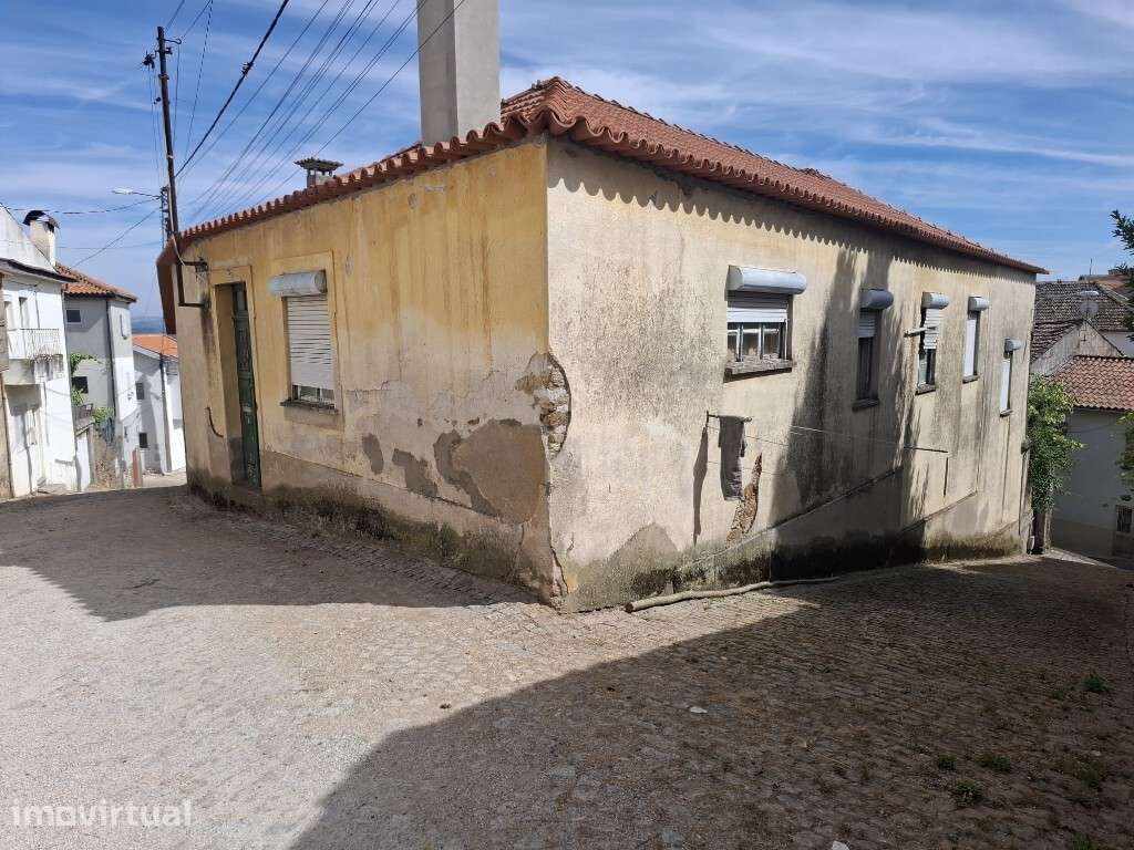 Moradia Individual - Alfândega da Fé - Grande imagem: 3/13