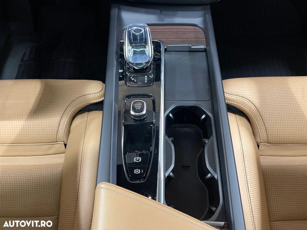 Volvo XC 60 B5 MHEV AT8 AWD Inscription - 23