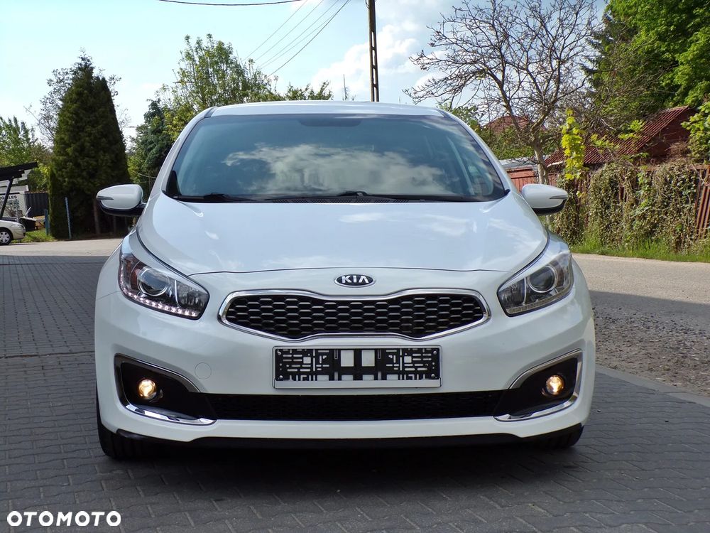 Kia Ceed 1.6 CRDi L - 6