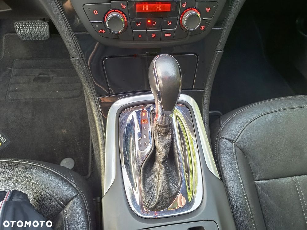 Opel Insignia 2.0 CDTI Automatik 4x4 Sport - 24