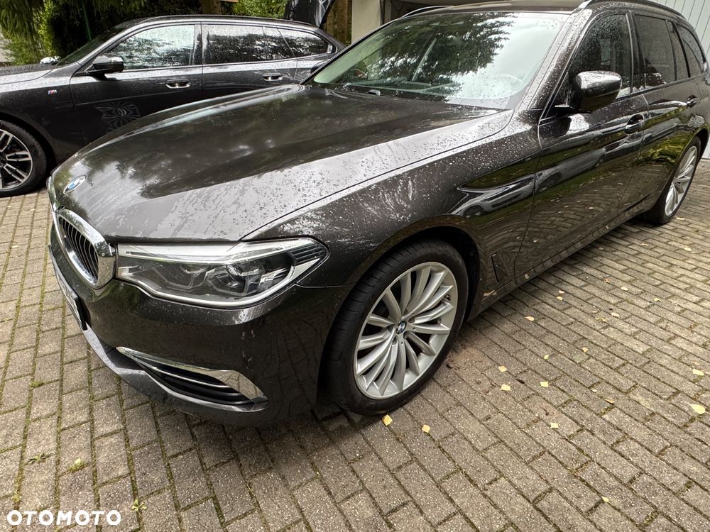 BMW Seria 5 520d xDrive Luxury Line sport - 4