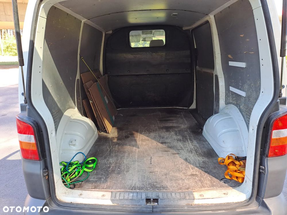 Volkswagen Transporter - 9
