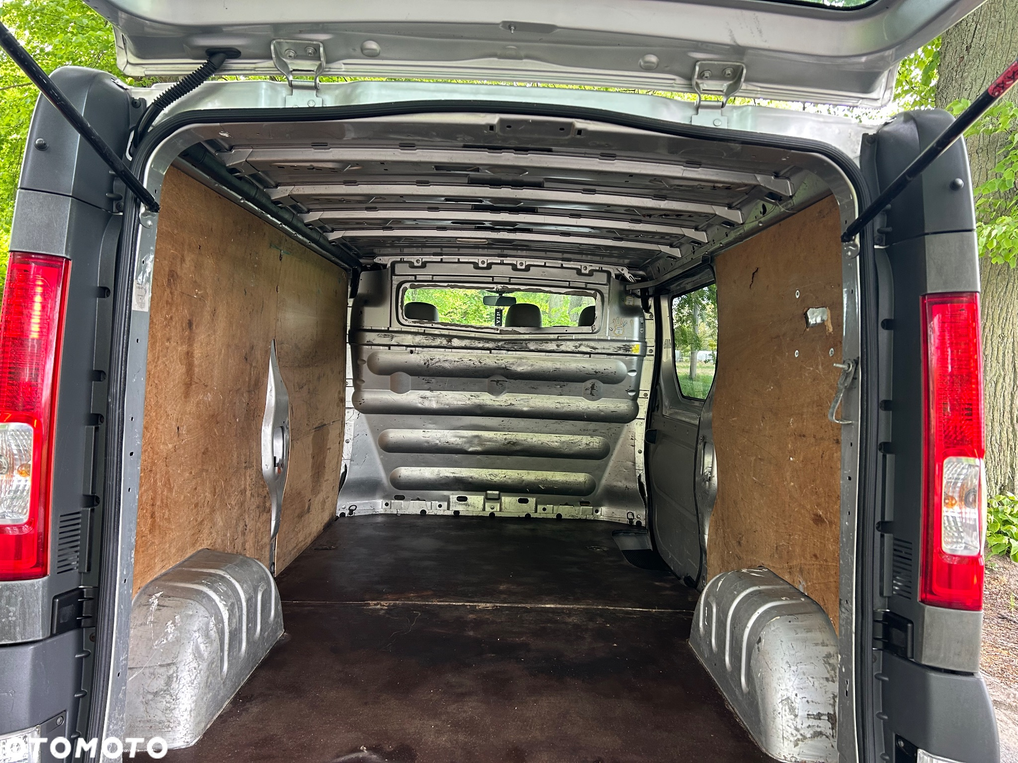 Opel Vivaro - 16