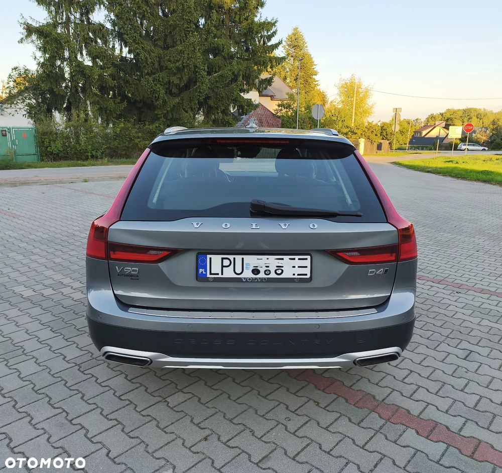 Volvo V90 Cross Country D4 AWD Geartronic Pro - 9