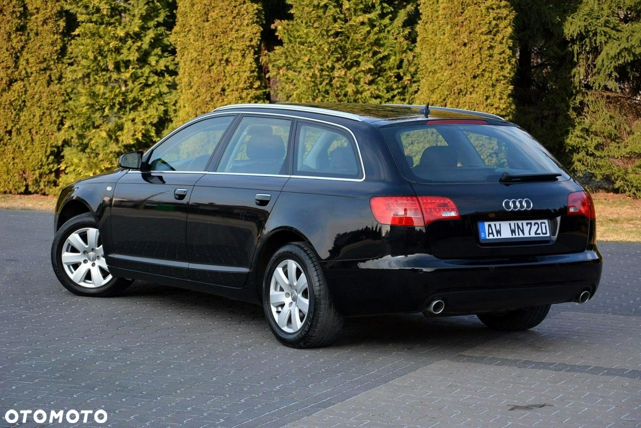 Audi A6 Avant 2.4 - 7