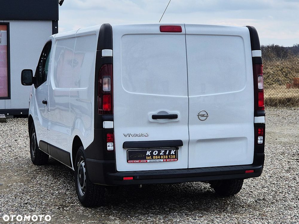 Opel Vivaro - 11