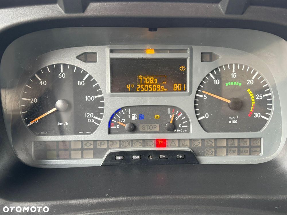 Mercedes-Benz 816 - 6