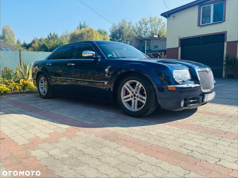 Chrysler 300C 5.7 V8 HEMI Automatik - 8