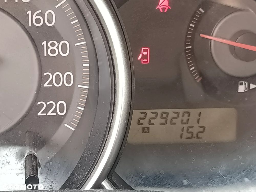 Nissan Tiida 1.6 Tekna - 23