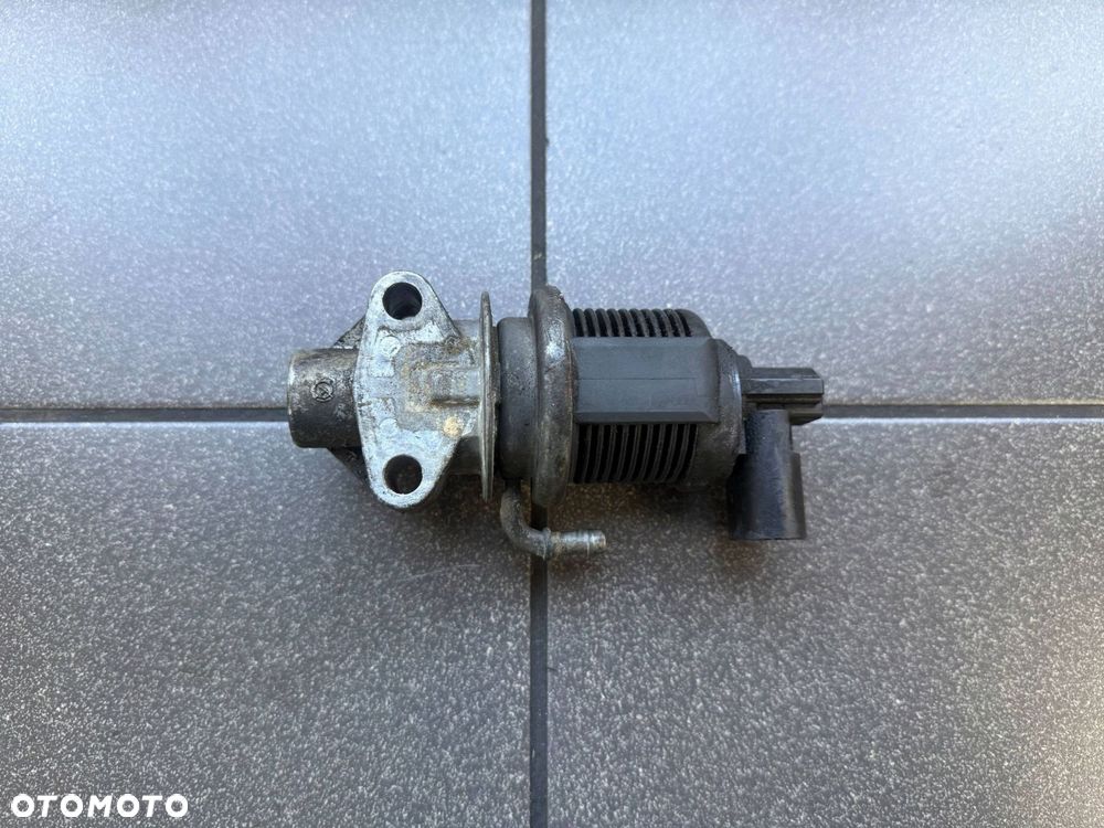 ZAWÓR EGR 1.6 8V VW AUDI SEAT SKODA 06A131501J - 2