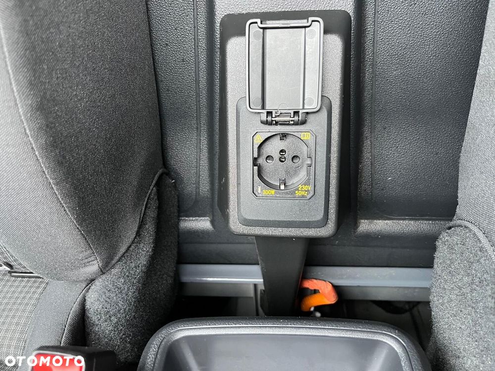 Volkswagen Caddy MAXI Cargo 1.5 TSI 84 kW 6-G - 23