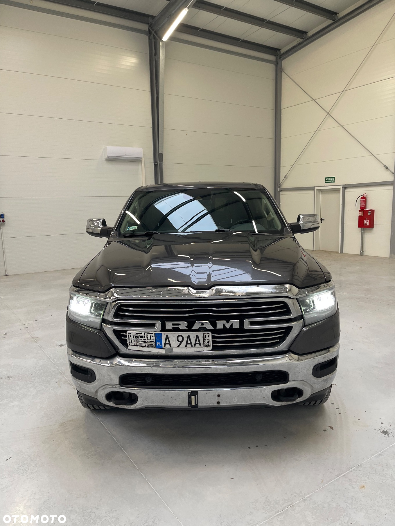 RAM 1500 - 8