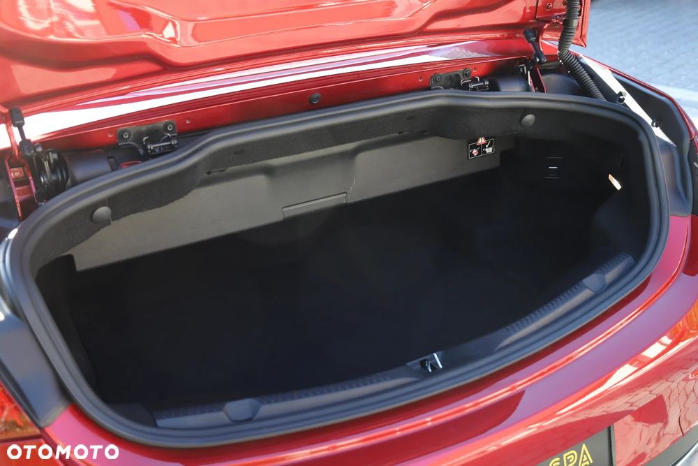 Mercedes-Benz Klasa E 400 4-Matic 9G-TRONIC - 12