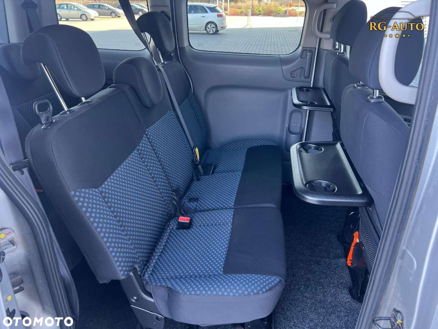 Nissan NV200 - 23