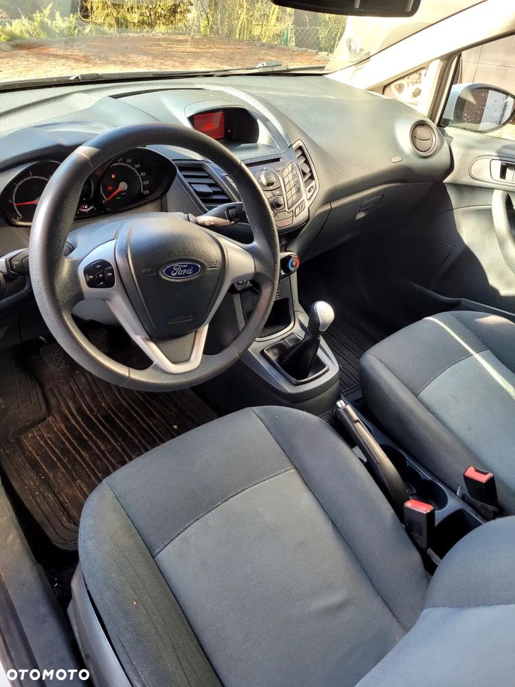 Ford Fiesta - 5