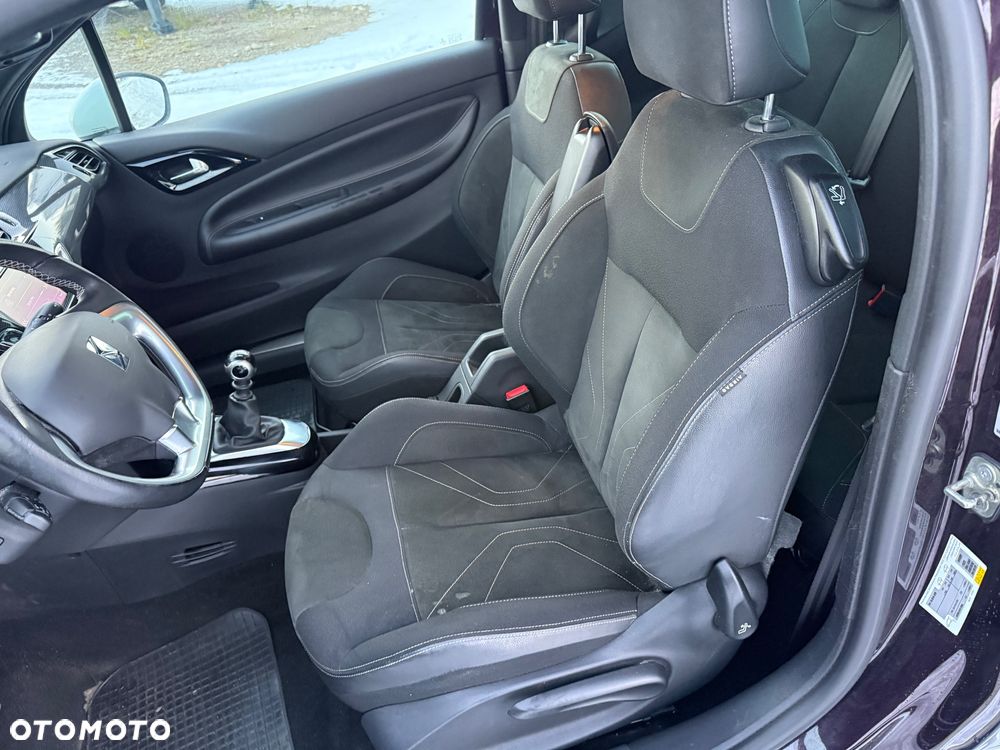 Citroën DS3 PureTech 130 Start & Stop CONNECTED CHIC - 11