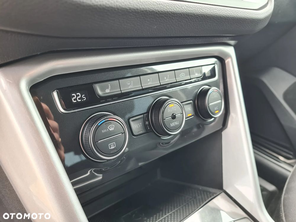 Volkswagen Tiguan - 20