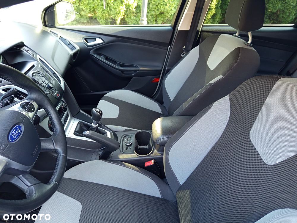 Ford Focus - 33