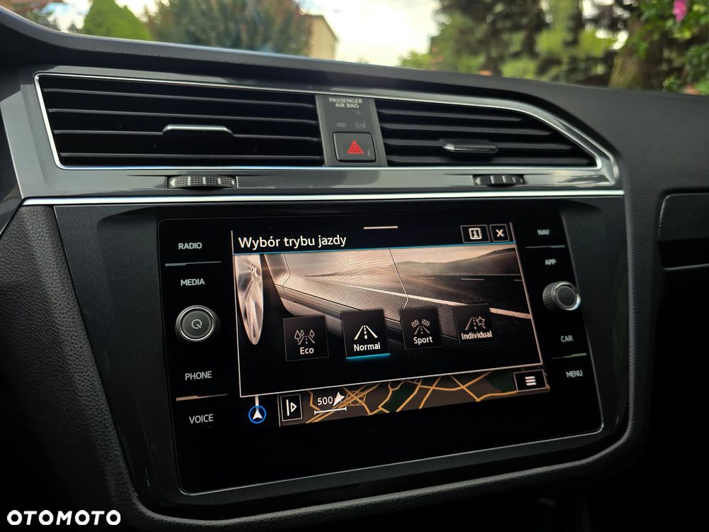 Volkswagen Tiguan 2.0 TDI SCR Elegance DSG - 36