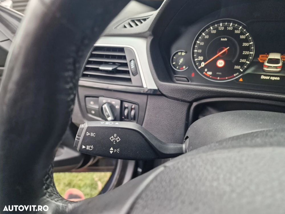 BMW Seria 3 320d xDrive AT - 27