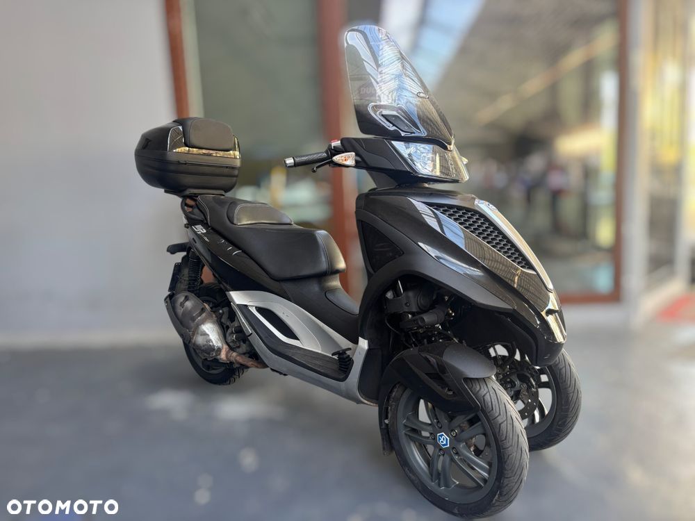 Piaggio MP-3 - 1