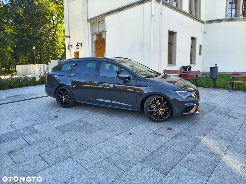 Seat Leon ST 2.0 TSI 4Drive OPF DSG Cupra R - 4